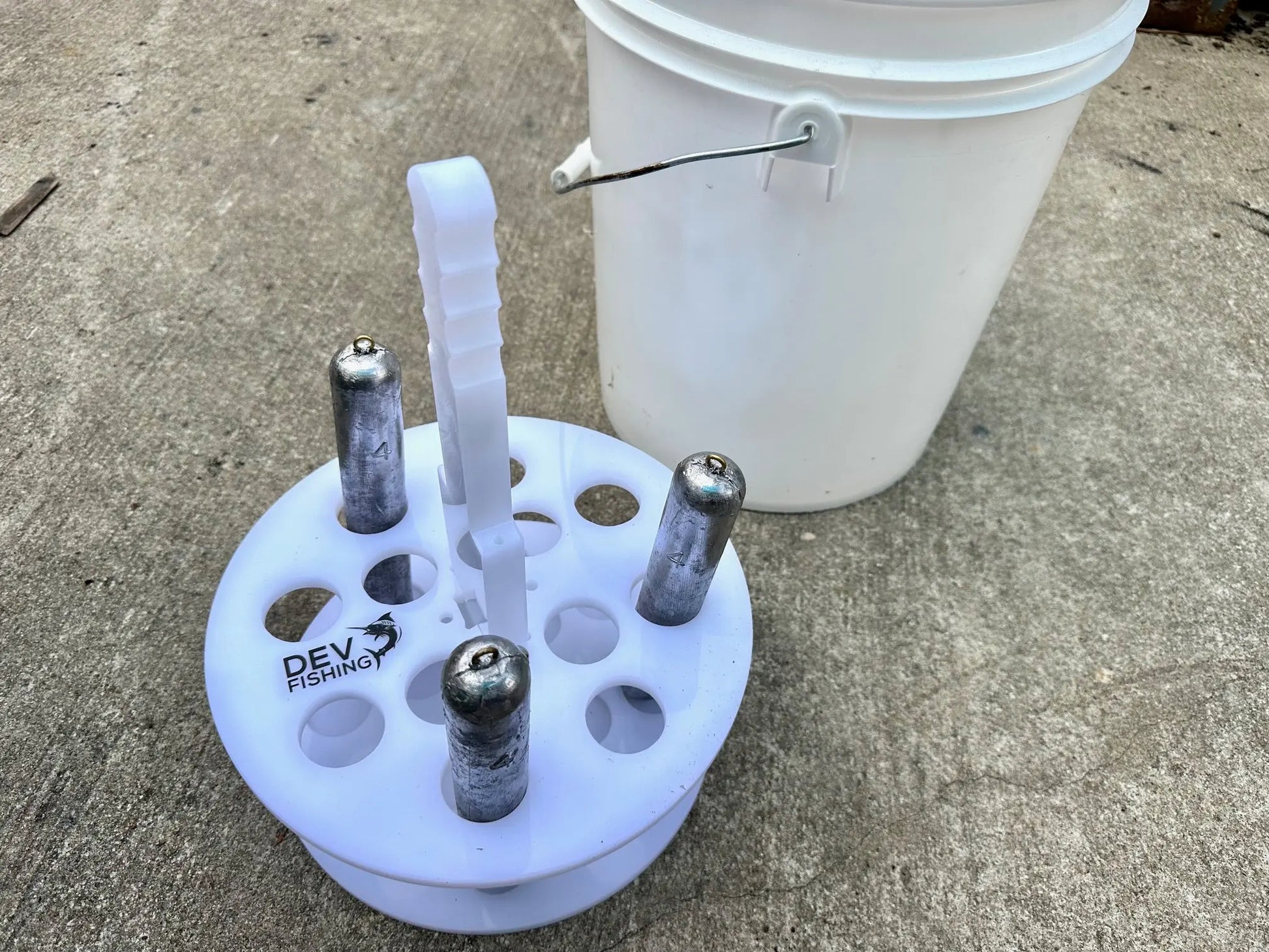 fishing bucket rod holder Dev Fishing BPH 12 Bucket Trolling / Deep Drop Weights Storage Transport
