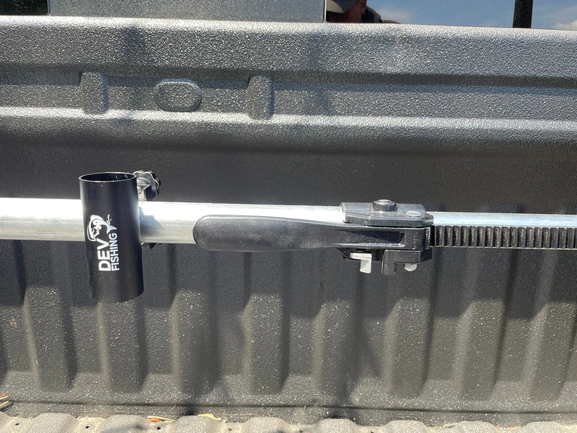 Dev Fishing RB 100 Truck Bar Bed Fishing Rod Pole Adjustable Holder Dev Fishing RB 100 Truck Bar Bed Fishing Rod Pole Adjustable Holder